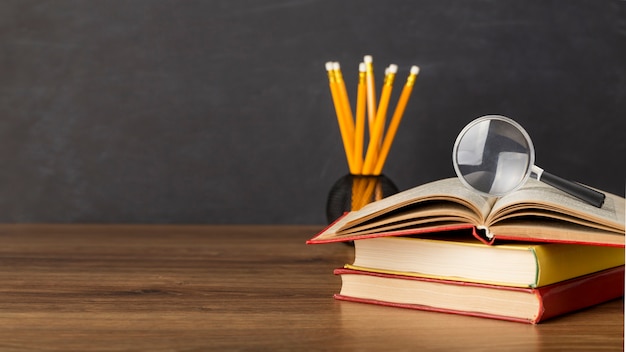 《鲁提辖拳打镇关西》原文及翻译